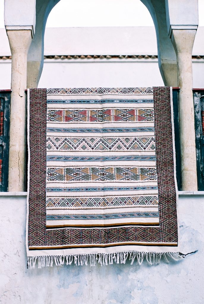 tapis-sur-balcon-3-687x1024