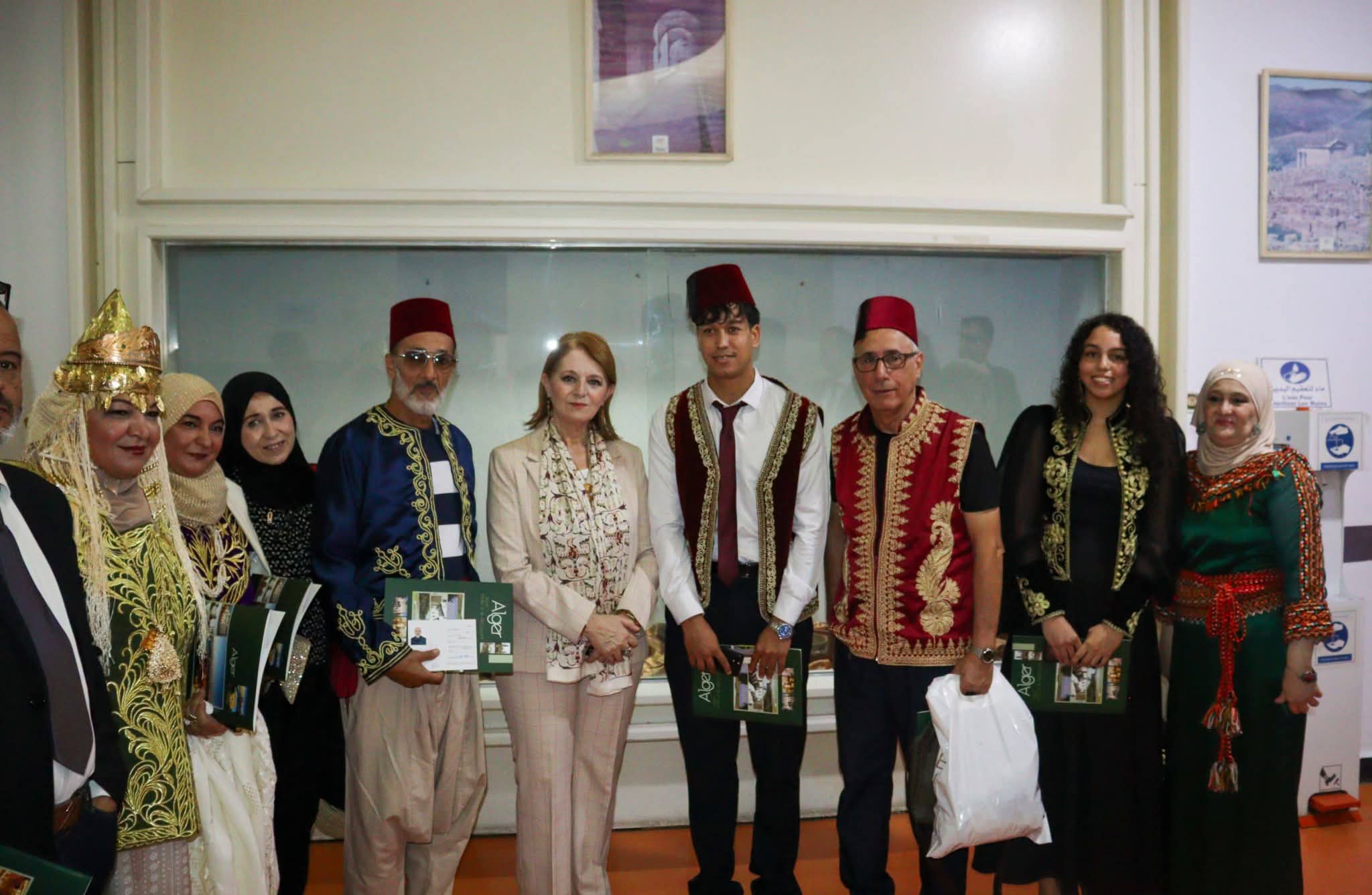 وزيرة السياحة والصناعة التقليدية السيدة حورية مداحي تشرف على الانطلاق الرسمي للموسم  الأكاديمي  والتكويني 2026/2027 بالمدرسة الوطنية العليا للسياحة