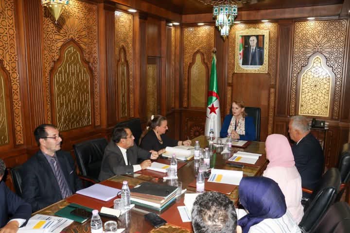 وزيرة السياحة والصناعة التقليدية السيدة حورية مداحي تعلن عن نتائج المسابقة الوطنية لأفضل ابتكار سياحي ذكي  LA  Tour Algérie 2026